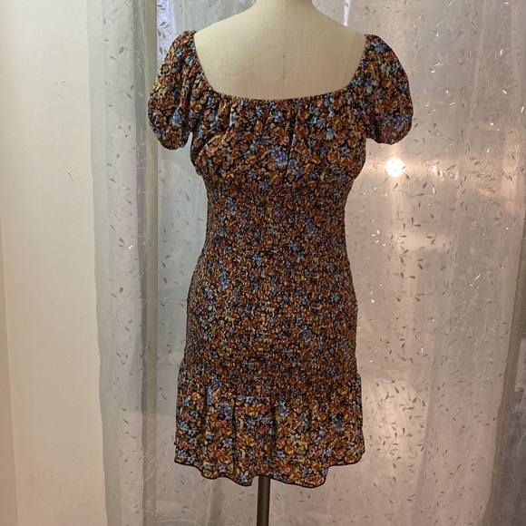 Brown Flowery Scrunch Mermaid Dress - Picture 3 of 6